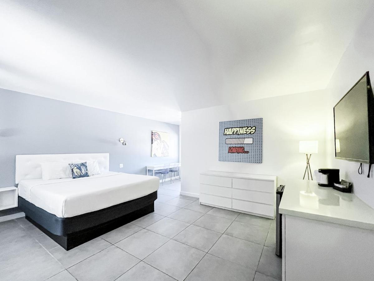 Hotel Royal Palms &